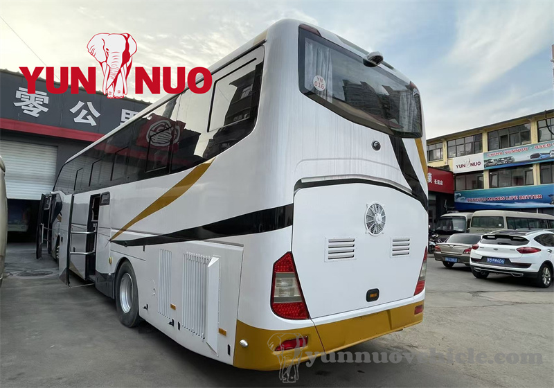 The luxury coach bound for Zimbabwe has been fully renovated The luxury coach bound for Zimbabwe has been fully renovated