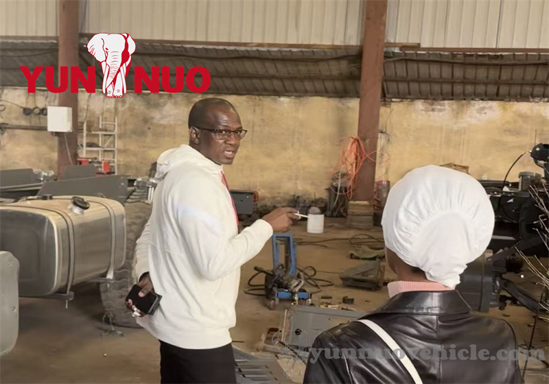 Clients from Mali come to Shandong Yunnuo to purchase used truck tractors