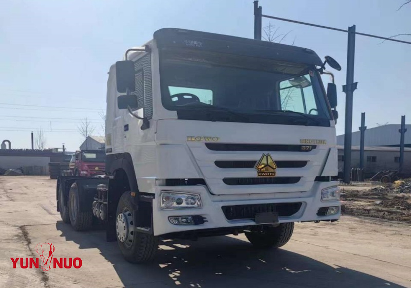 HOWO Used Tractor 371HP