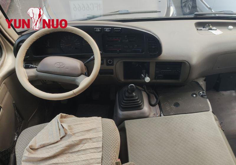  Used Toyota Coaster Bus 07