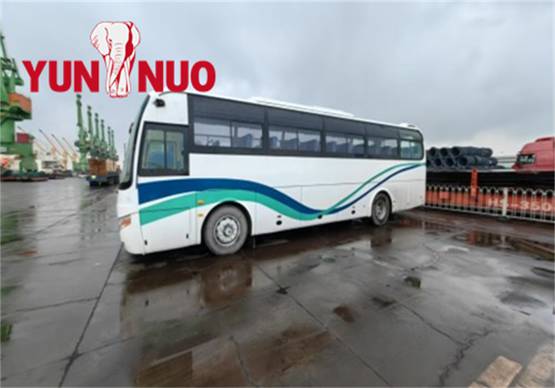 Used buses shipped from Tianjin Port (China) to the Burkina Faso market
