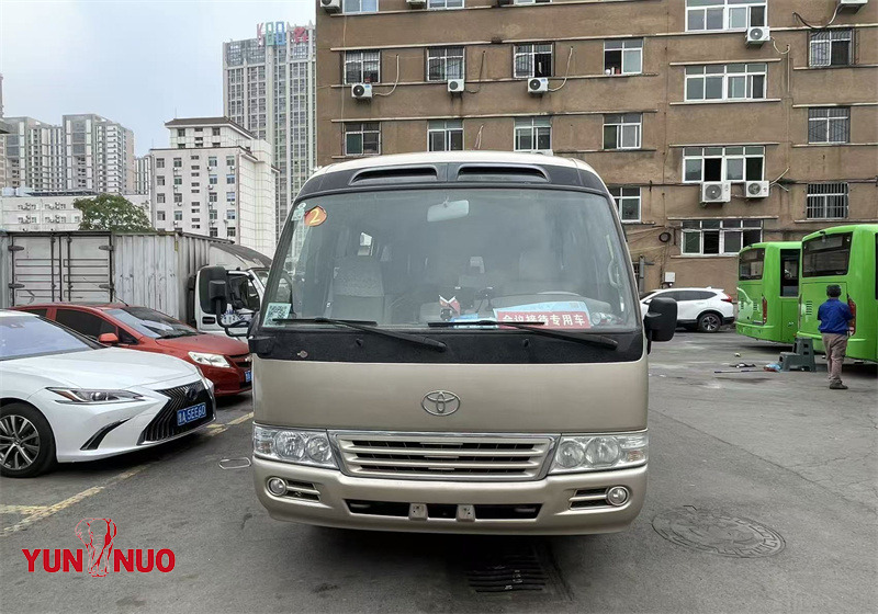 Used Toyota coaster bus 19seats 