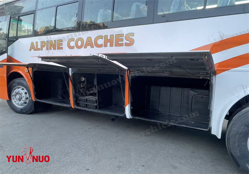 Yutong ZK 6112D Front-engine