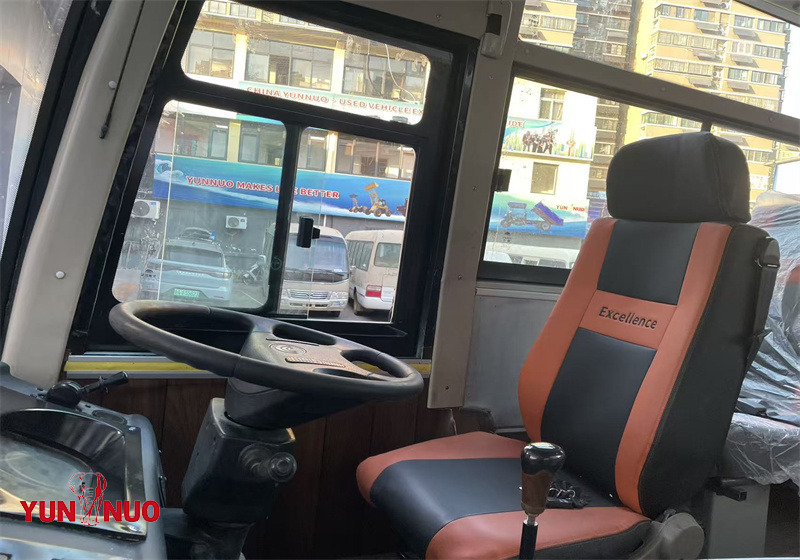 Yutong ZK6932D(Front Engine)