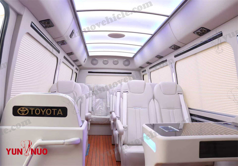 Toyota Coaster Deluxe 20-Seater GRB53L-ZCMEK