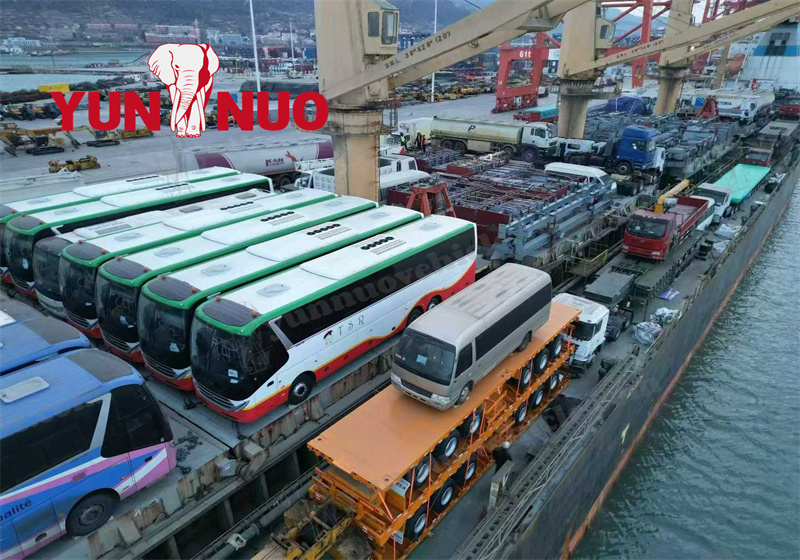 Yunnuo's Used Buses and Trucks Ready for Shipment to West Africa副本1.jpg