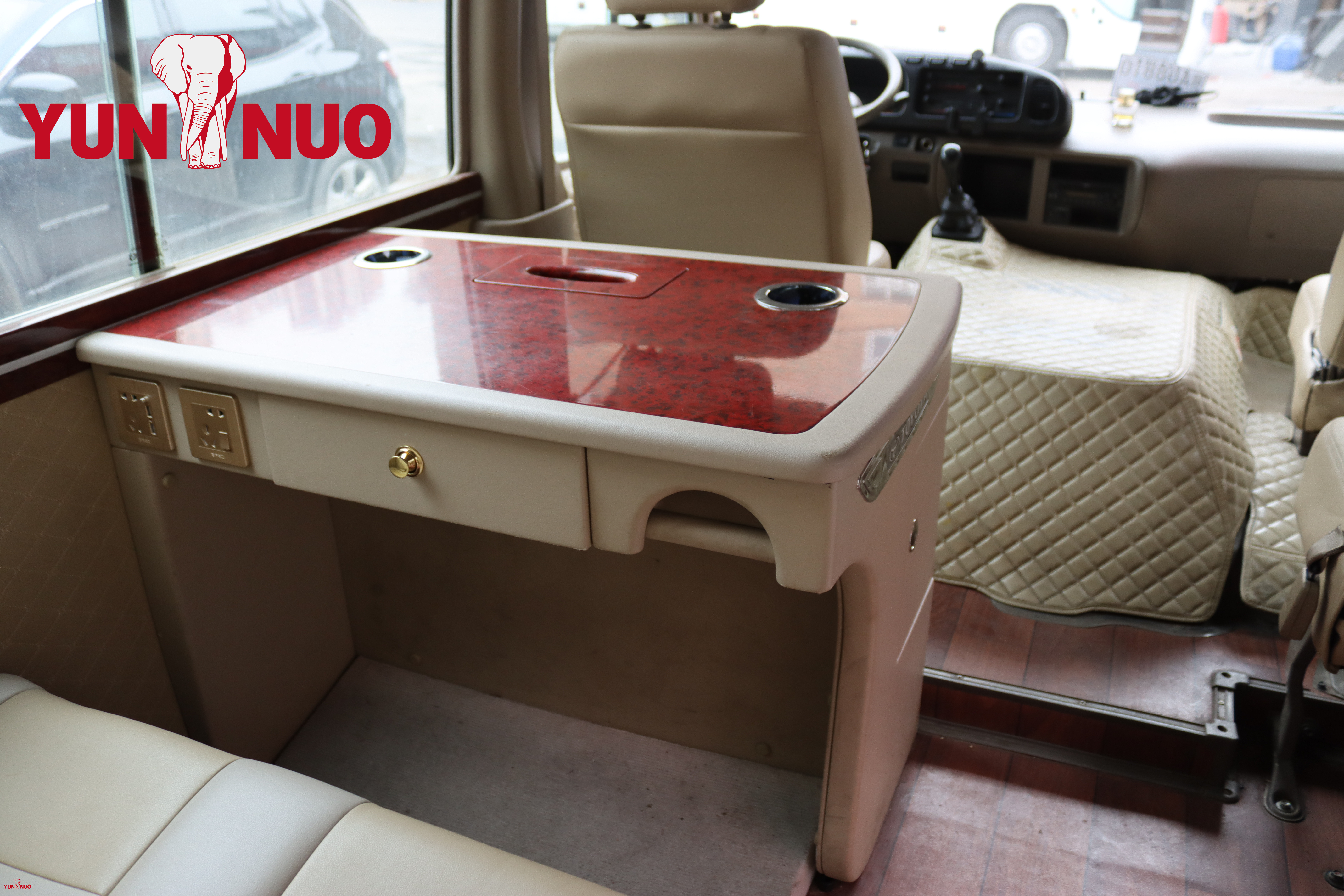 Second hand Toyota coaster bus 29seats very good quality