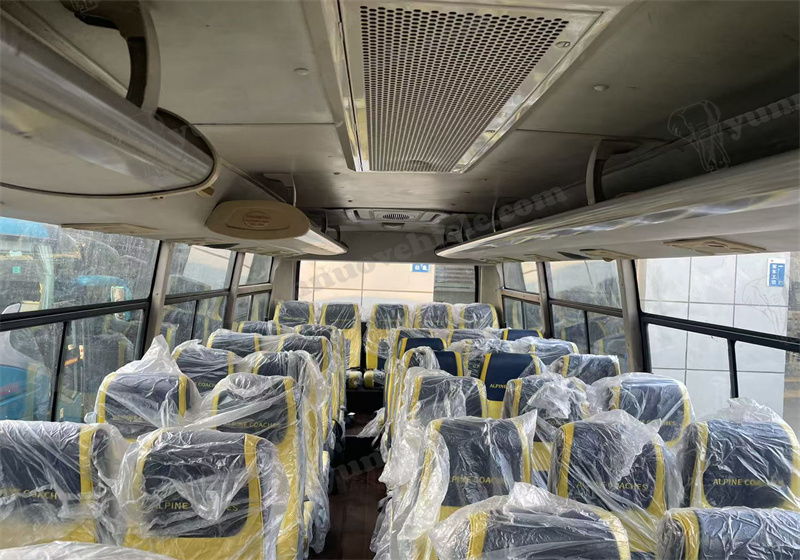 Model: Yutong ZK 6112D