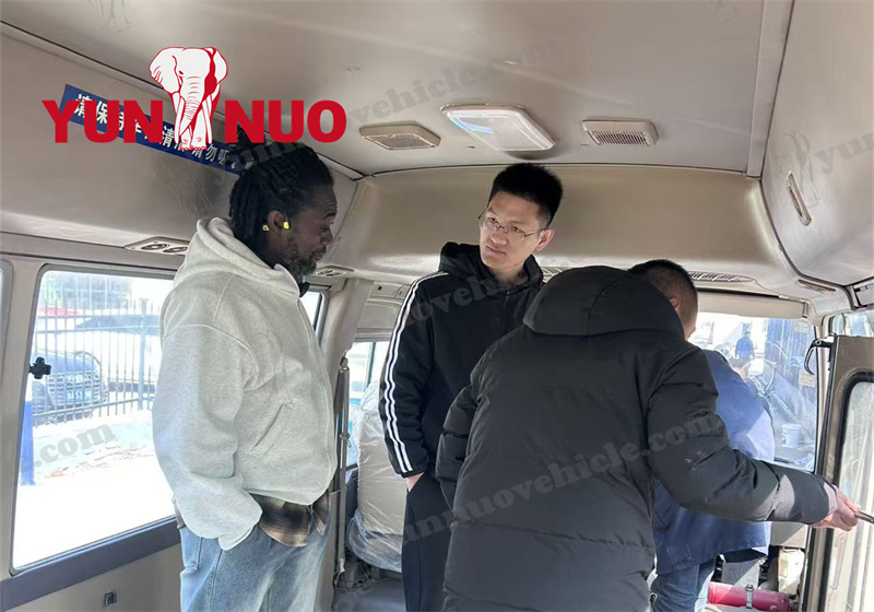 Ghanaian Customer Visits Yunnuo for Coaster Purchase.jpg