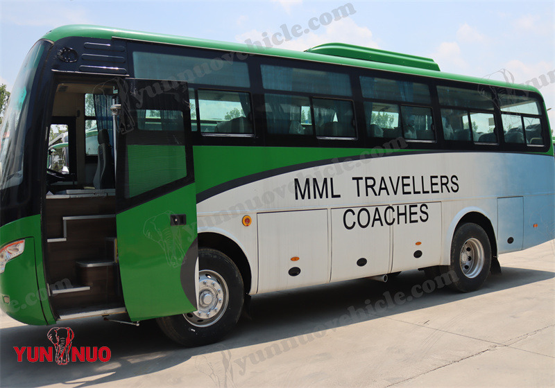  Yutong ZK6932D Front-engine